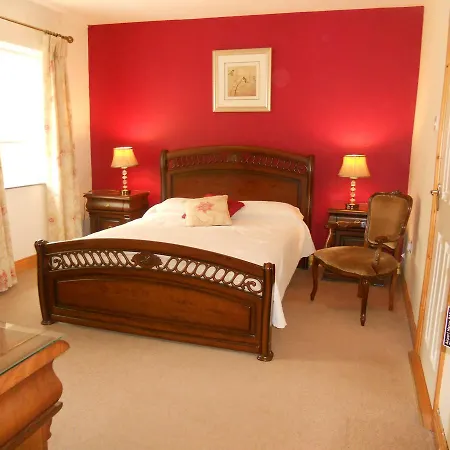 Airport Manor 4*